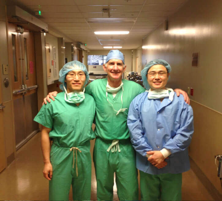  International Visitors Learn Technique from Dr Steven S. Louis