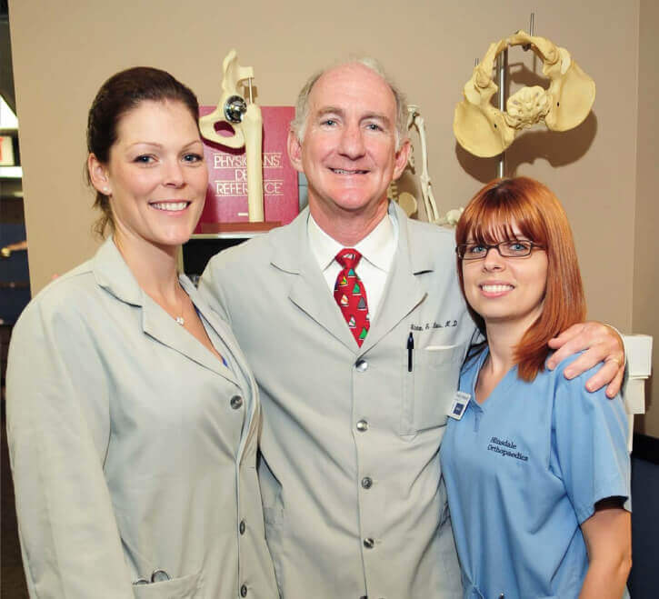 Dr. Steven S. Louis Performs 2000th Direct Anterior Approach Hip Replacement